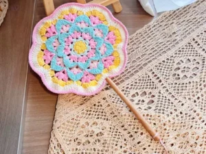 Ancient style round fan DIY material package wool crochet handmade fan to send girlfriend gift