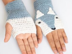 Peruvian Hand-Knitted 100% Alpaca wool Mittens for womens | Ladies Fingerless gloves for Women in Cute fox design | Gift for her