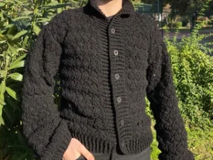 Black Chunky Crochet Cardigan – Handknit Unisex Jacket for Cozy Comfort